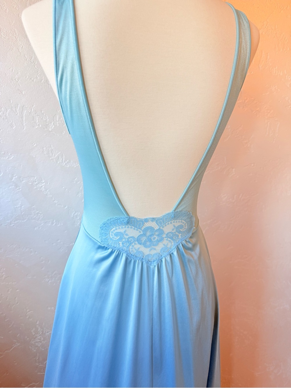 Vintage Olga Full Sweep Nightgown Powder Blue Sought-After Style Size XS - Picture 8 of 14